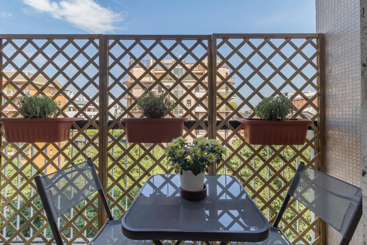Appartamento Altido Trendy Flat With Balcony, Easy Access To Milan Centre Esterno foto